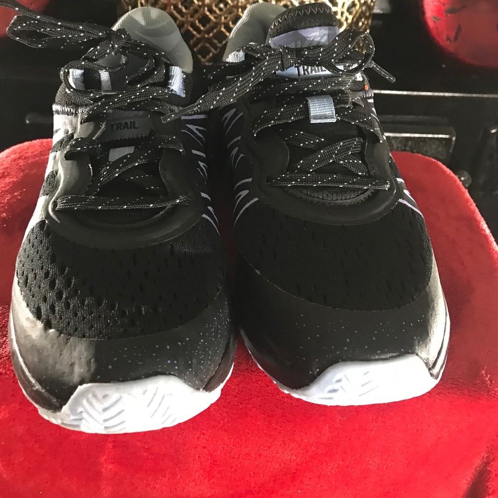 Avia Trail All Terrain Womens Sneaker Size 10